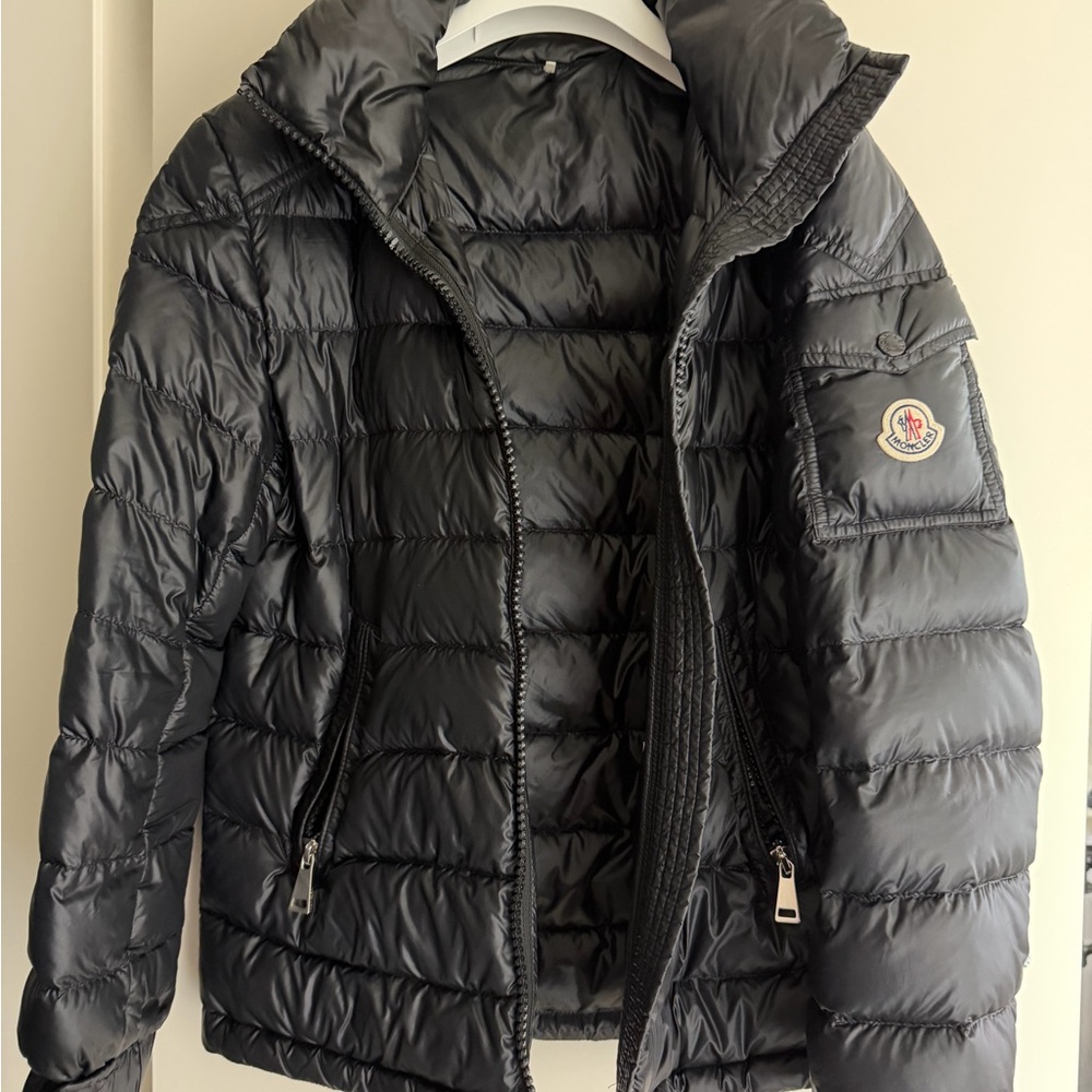 Moncler Dalles Short Down Jacket